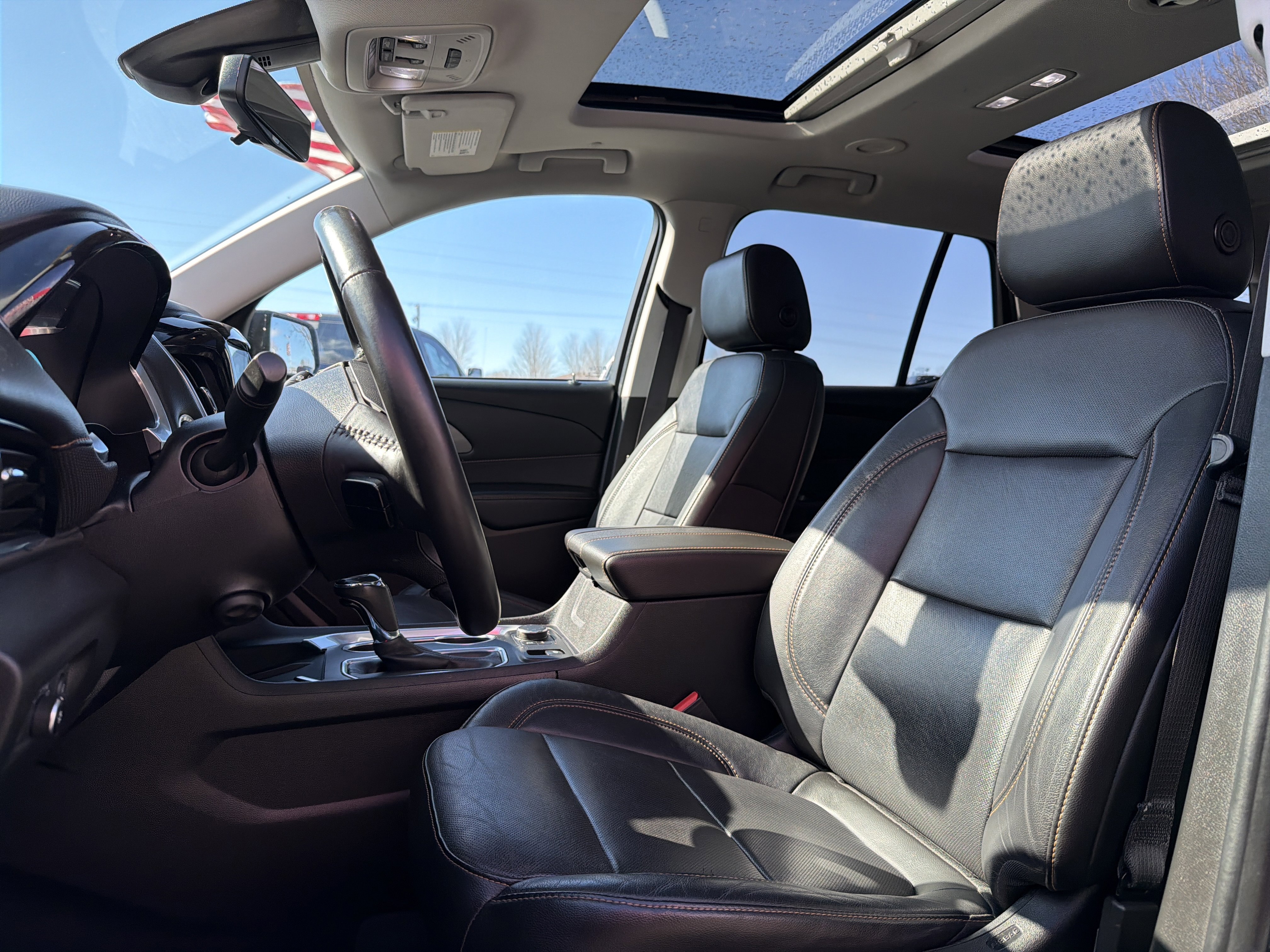 Used 2020 Chevrolet Traverse Premier w/ Redline Edition image 9