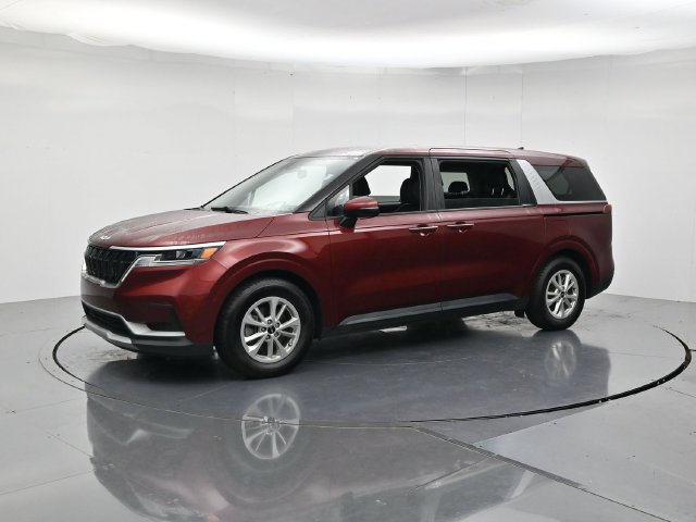 Used 2024 Kia Carnival LX FWD image 5