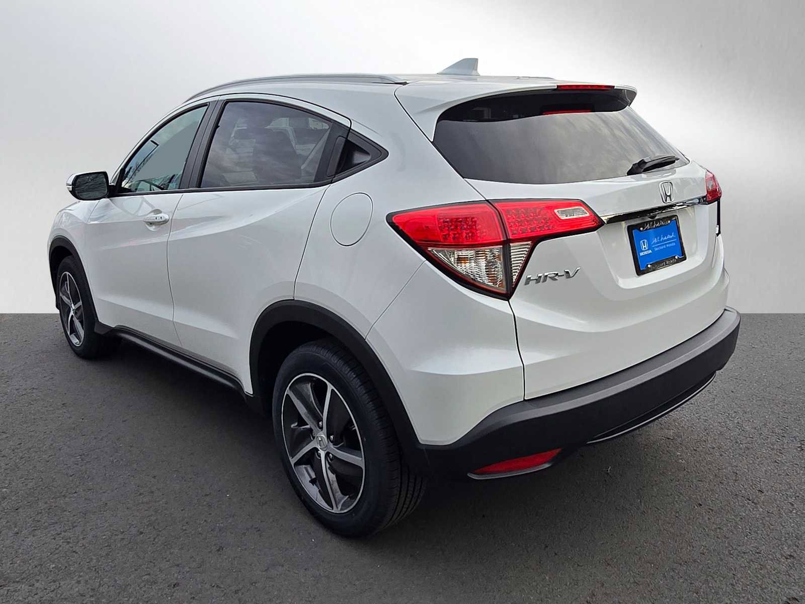 Used 2022 Honda HR-V EX image 5