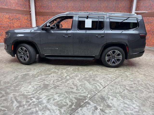 Used 2024 Jeep Wagoneer Series II w/ Flexible Seating Group image 2