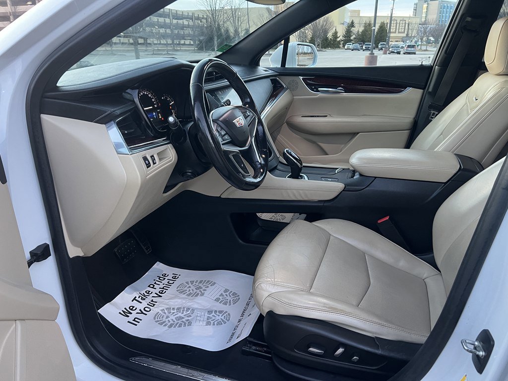 Used 2018 Cadillac XT5 Luxury image 17