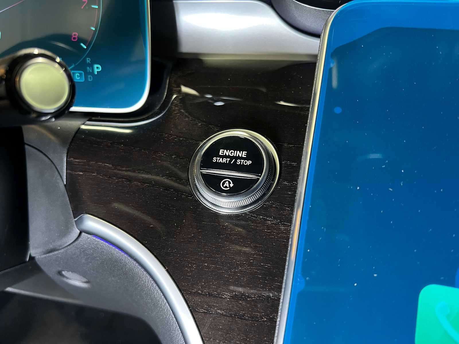 Used 2025 Mercedes-Benz C 300 4MATIC Sedan image 26