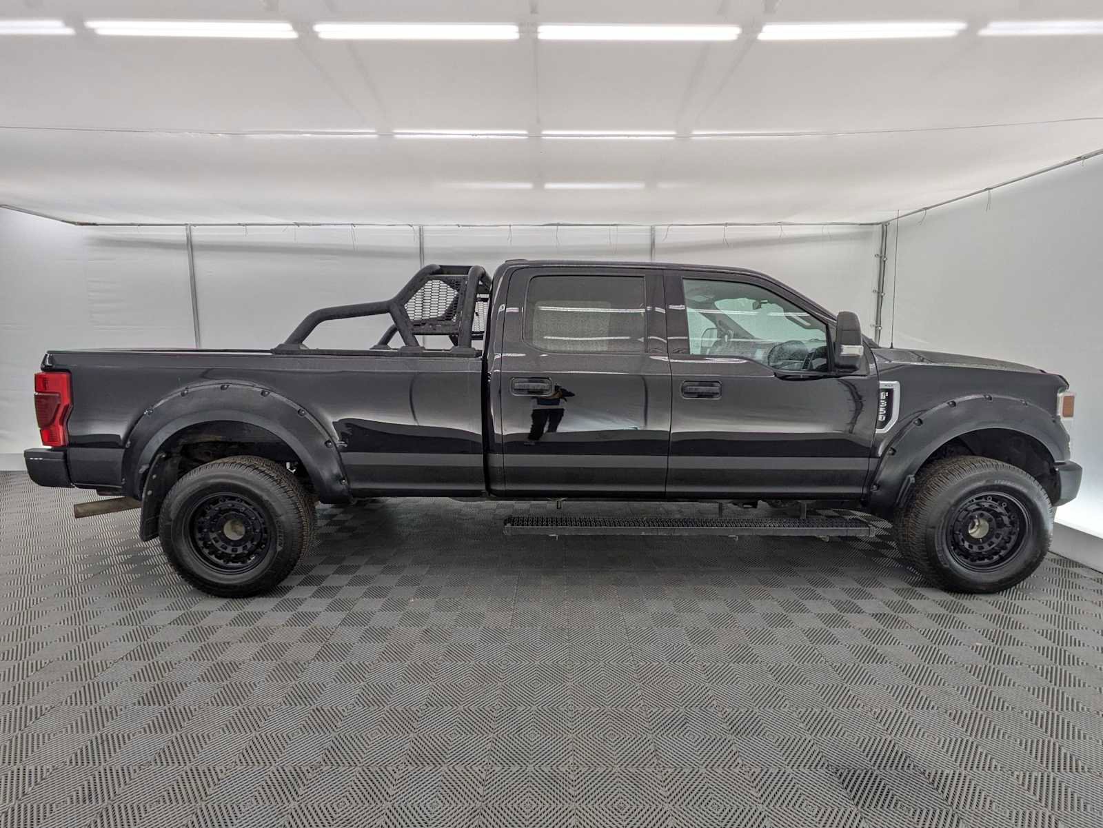 Used 2021 Ford F350 XLT w/ XLT Value Package image 7