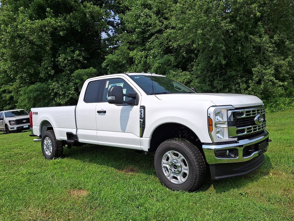 New 2026 Ford F350 XLT w/ FX4 Off-Road Package AWD/4WD image 1