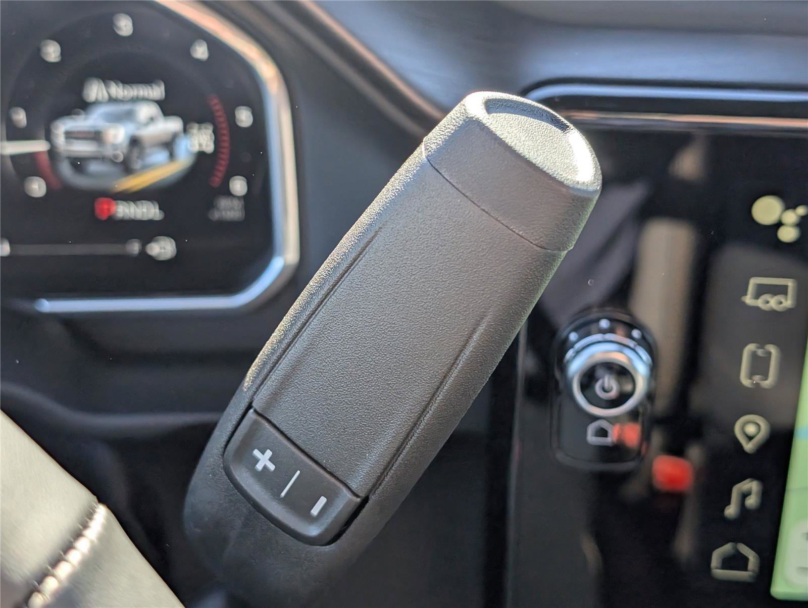 New 2026 GMC Sierra 2500 AT4 w/ AT4 Premium Plus Package AWD/4WD image 12