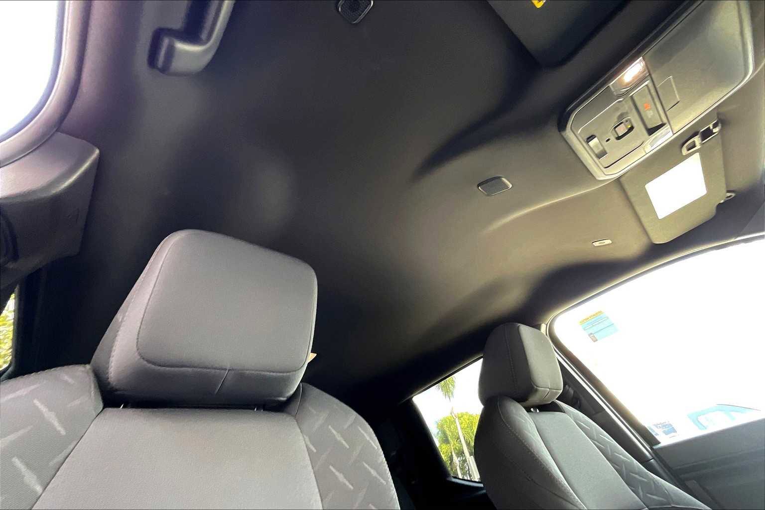 Used 2025 Toyota Tacoma SR5 image 13
