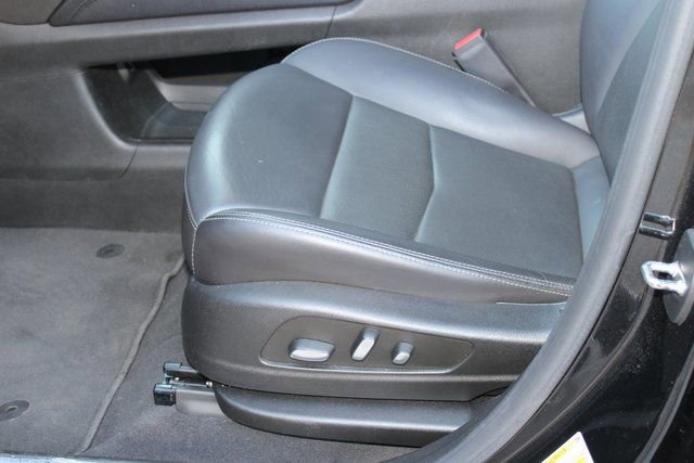 Used 2023 Cadillac XT5 Premium Luxury image 15