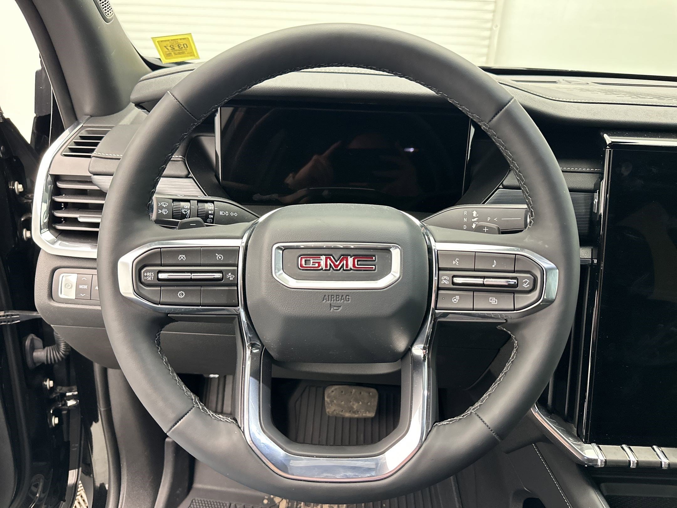 Used 2025 GMC Acadia Elevation w/ Elevation Premium Package image 16