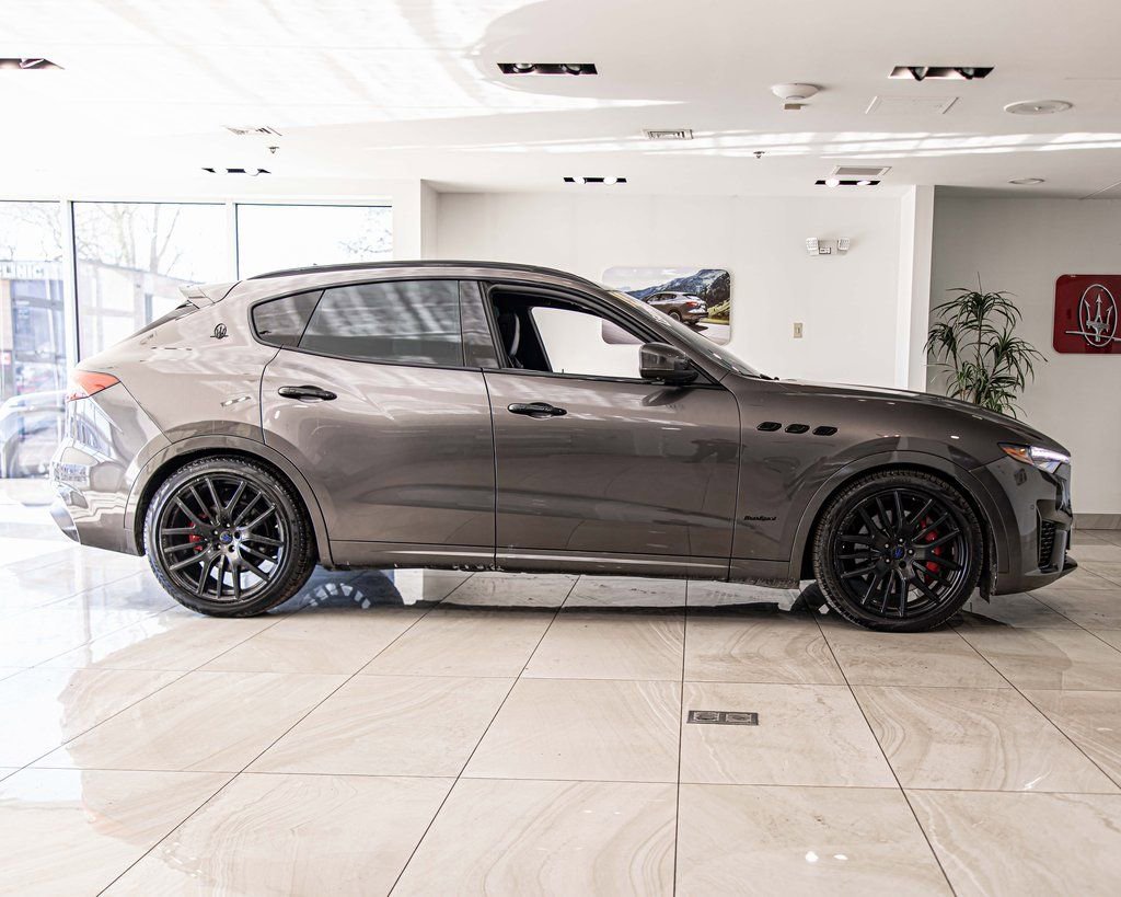 Used 2019 Maserati Levante S GranSport image 9