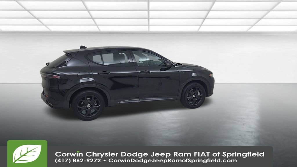 Used 2024 Dodge Hornet R/T Plus w/ Tech Pack Plus w/o Parking image 17