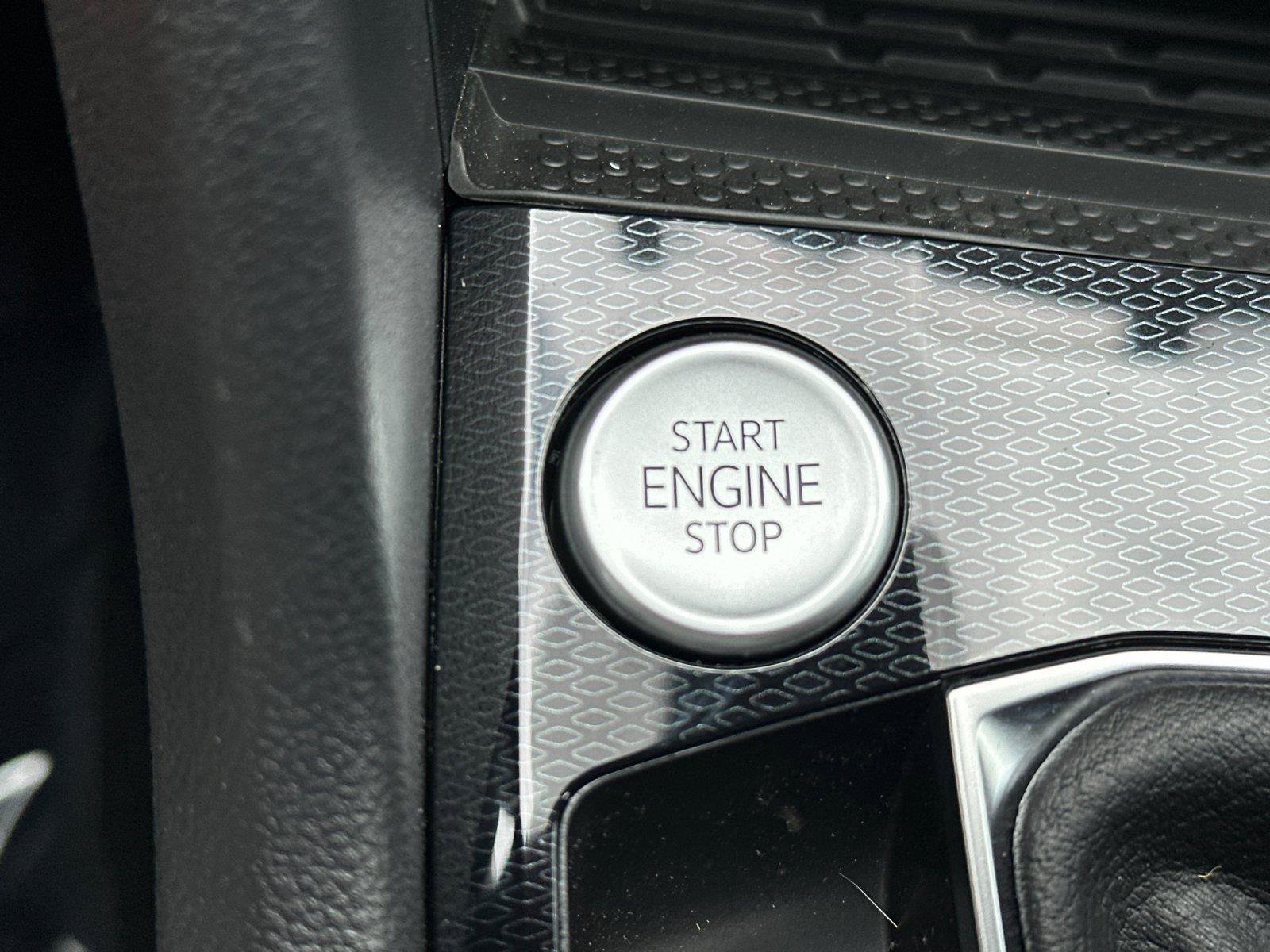 New 2026 Volkswagen Taos SE AWD/4WD image 21