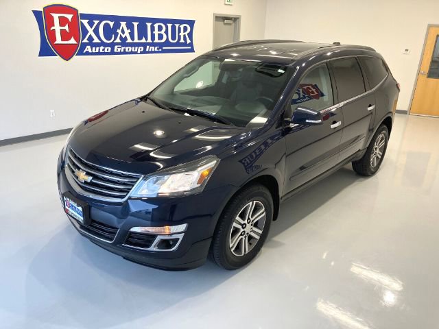 Used 2017 Chevrolet Traverse LT image 3