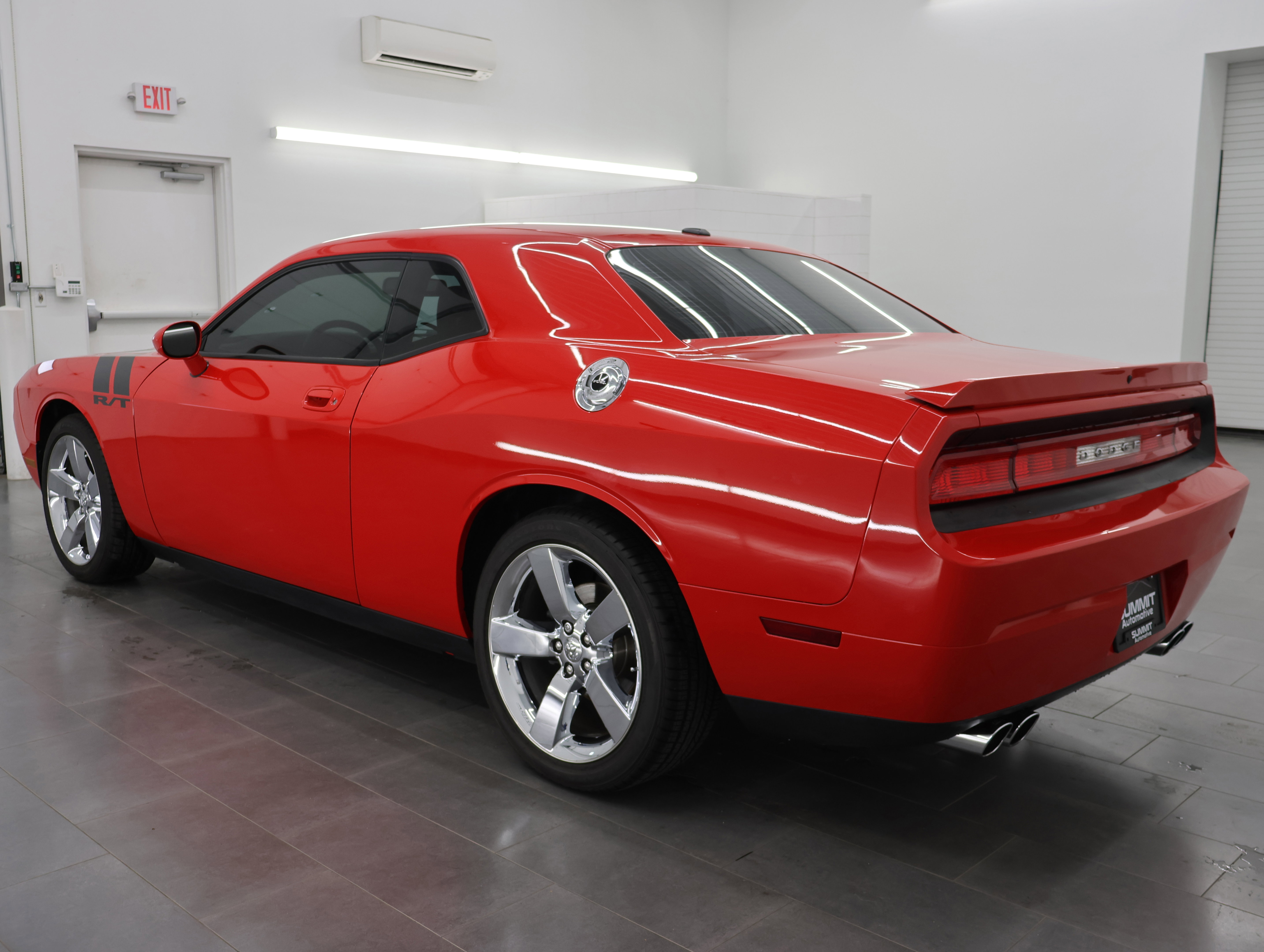 Used 2009 Dodge Challenger R/T image 6