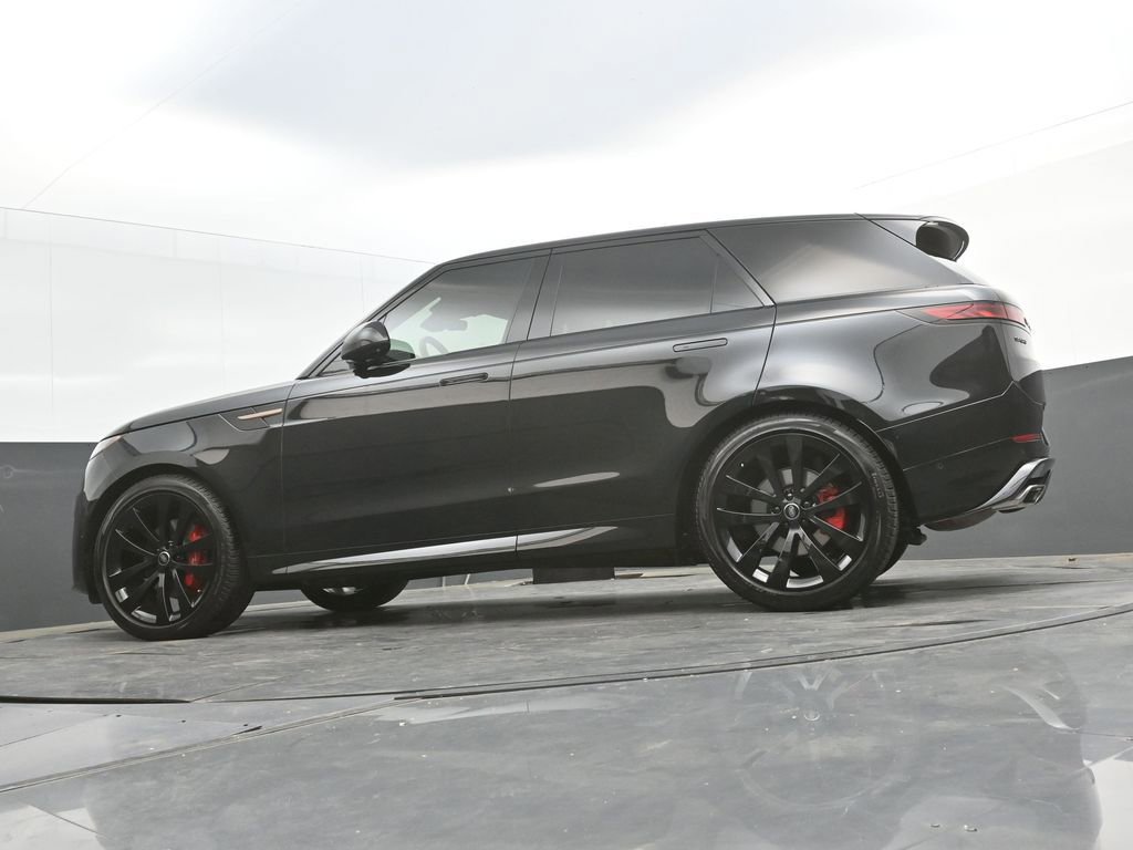 Used 2024 Land Rover Range Rover Sport Dynamic SE image 35