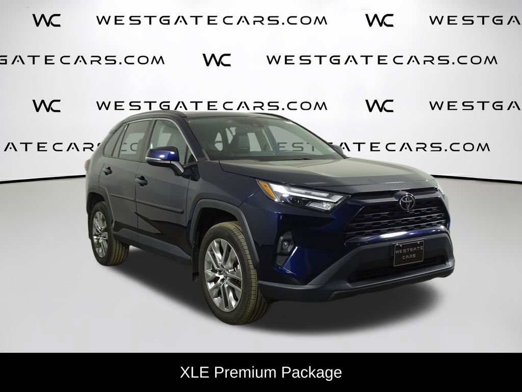 Used 2022 Toyota RAV4 XLE Premium image 2