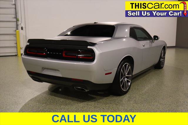 Used 2023 Dodge Challenger R/T RWD image 8