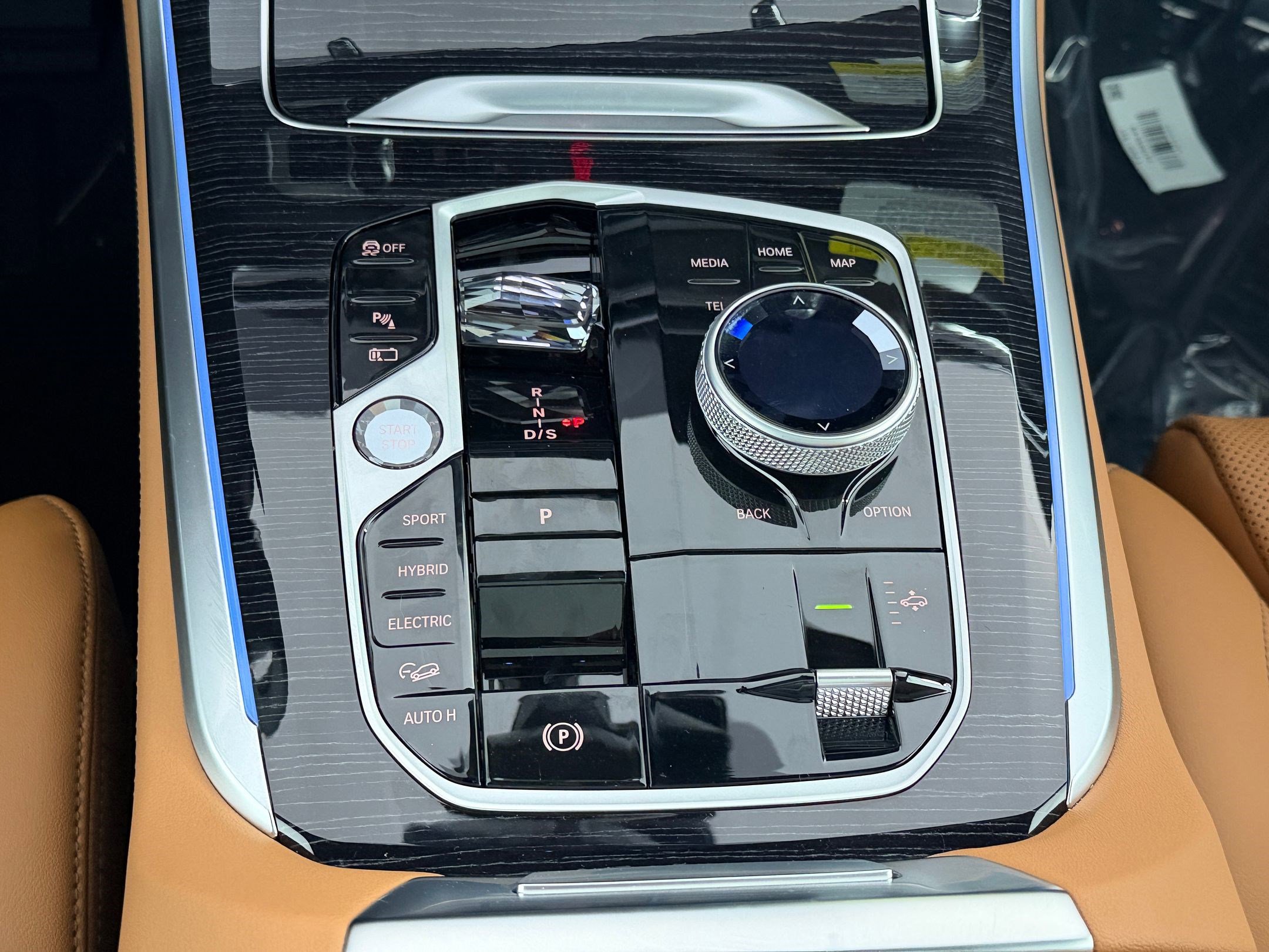 New 2026 BMW X5 xDrive50e w/ Executive Package image 18