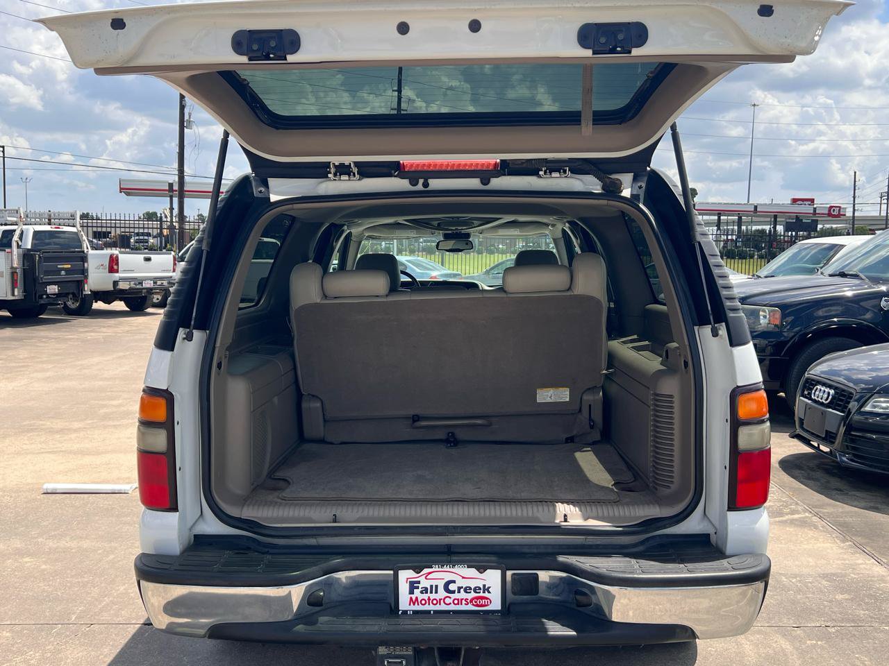 Used 2004 GMC Yukon XL SLT w/ Preferred Equipment Group RWD image 42