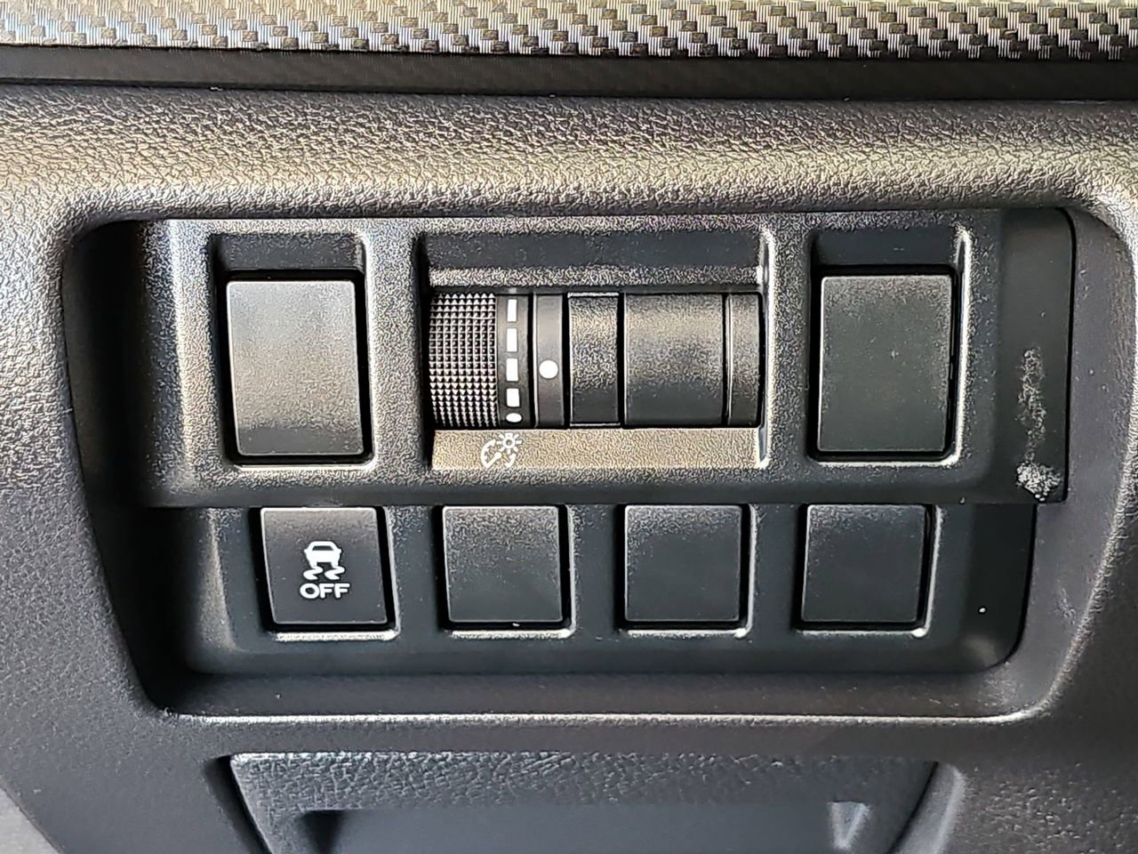 Used 2018 Subaru Crosstrek 2.0i Premium image 30