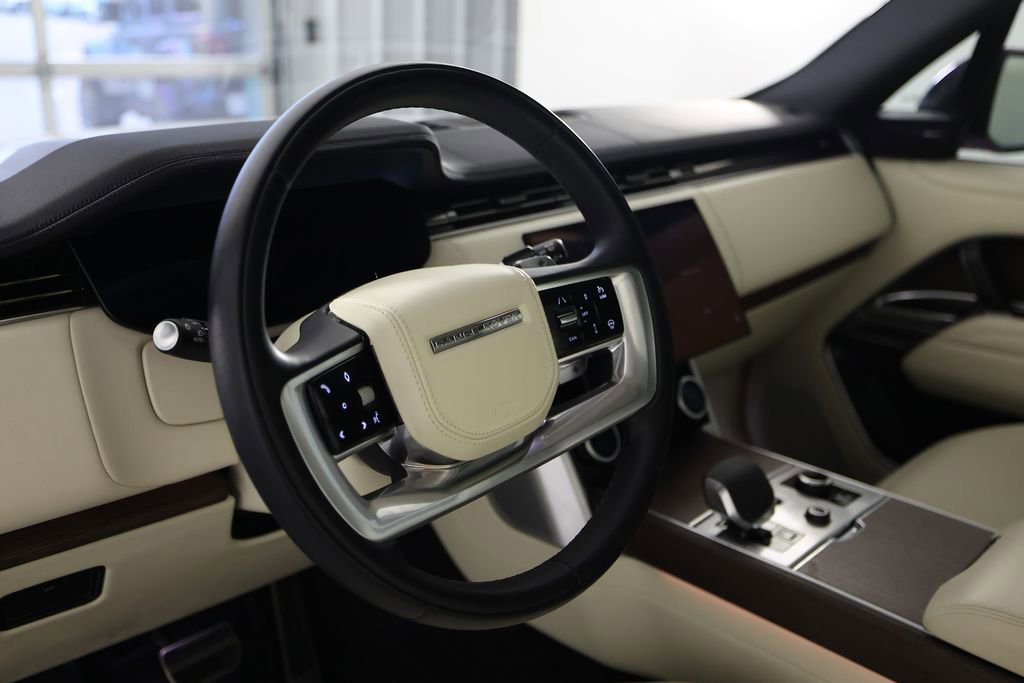 Used 2023 Land Rover Range Rover SE AWD/4WD image 18