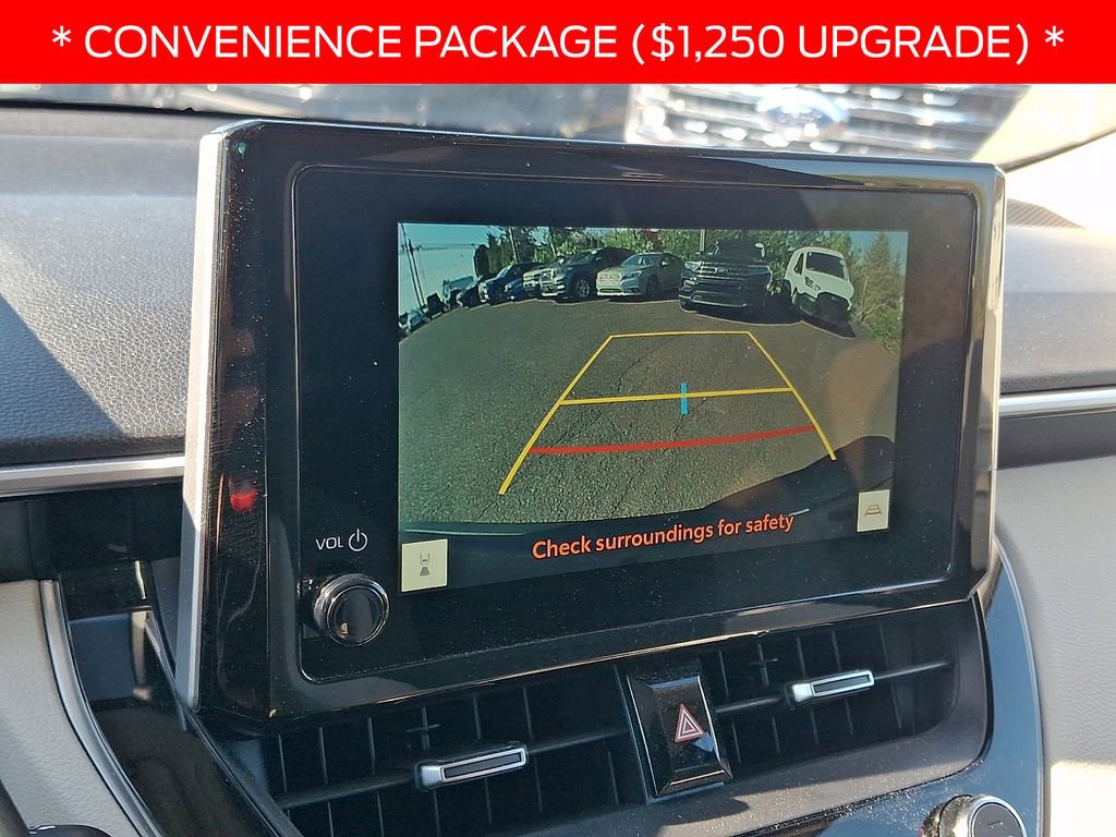 Used 2024 Toyota Corolla Cross XLE w/ Convenience Package AWD/4WD image 18