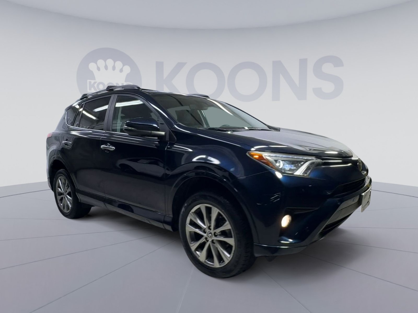 Used 2017 Toyota RAV4 Platinum AWD/4WD image 2