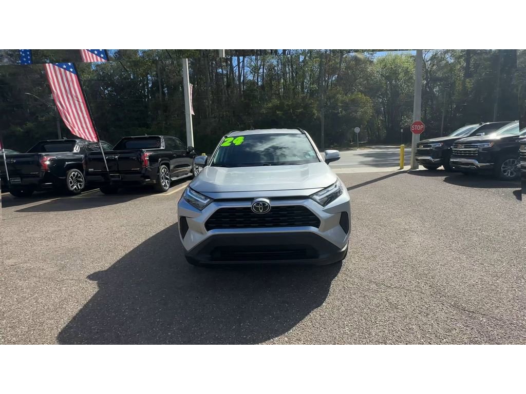Used 2024 Toyota RAV4 XLE image 7