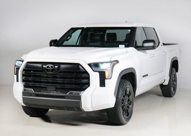 Used 2025 Toyota Tundra SR5 w/ SR5 Premium Package image 29