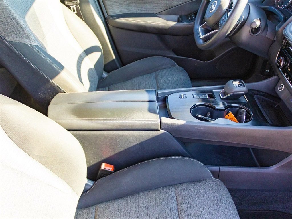 Used 2023 Nissan Rogue SV FWD image 49