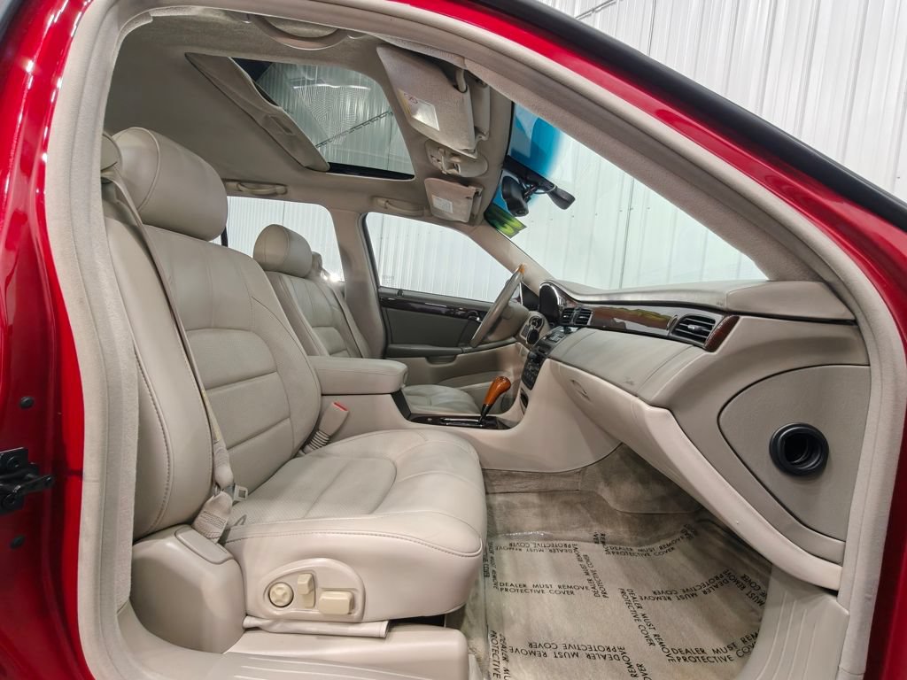 Used 2003 Cadillac De Ville DTS w/ Premium Luxury Package FWD image 22