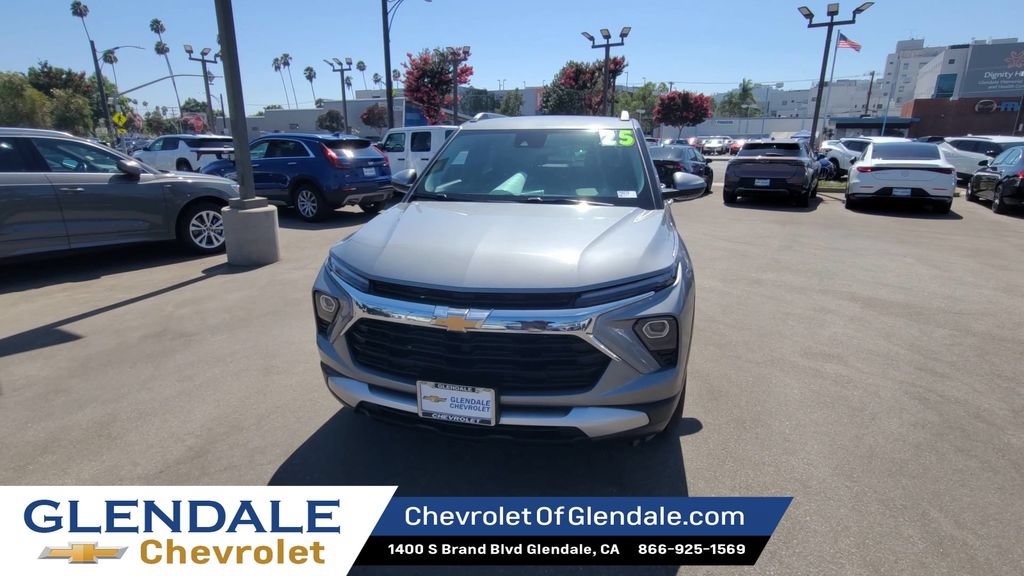 Certified 2025 Chevrolet TrailBlazer LT FWD image 4