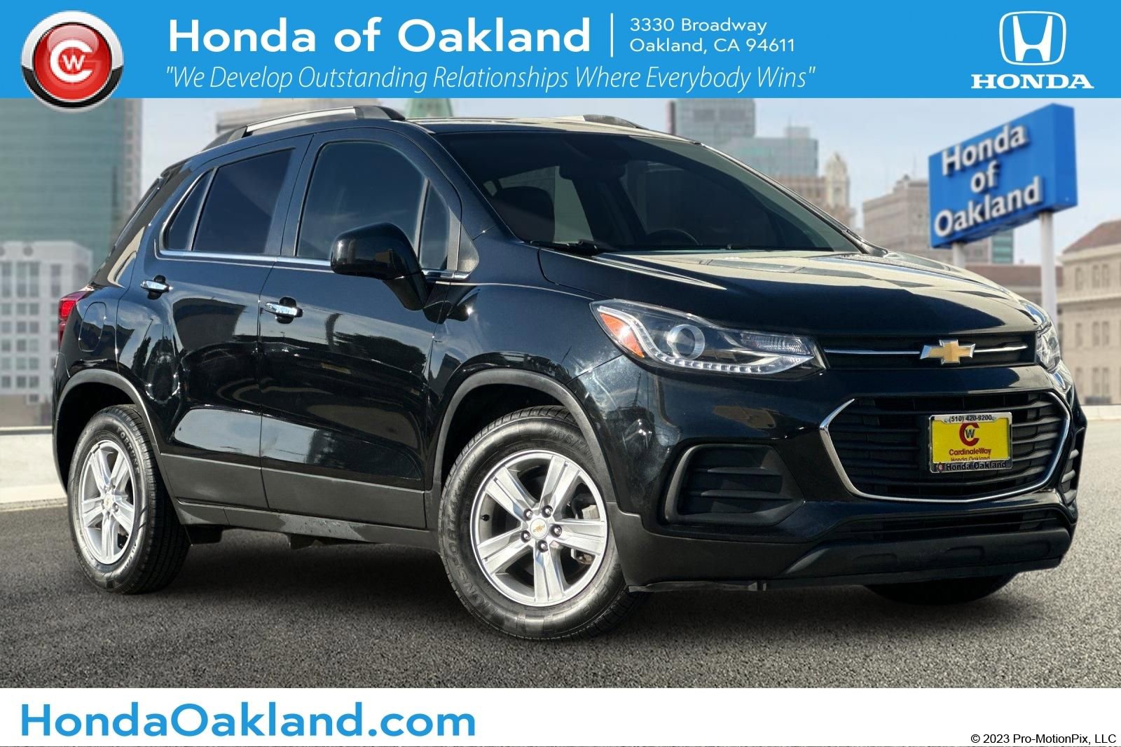 Used 2019 Chevrolet Trax LT w/ LT Convenience Package image 1