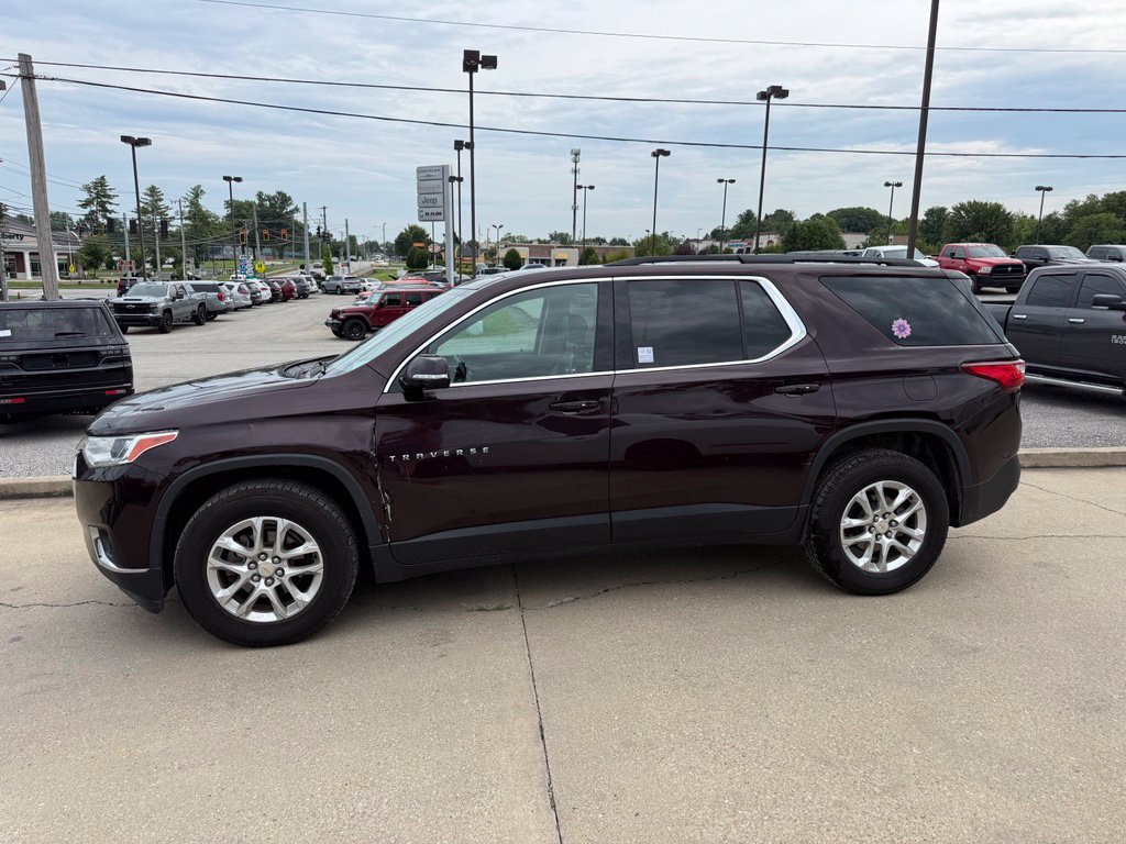 Used 2020 Chevrolet Traverse LT FWD image 9
