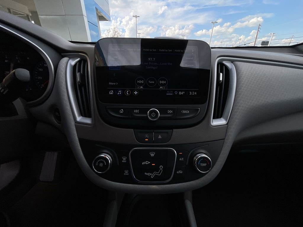 Used 2024 Chevrolet Malibu LS FWD image 33
