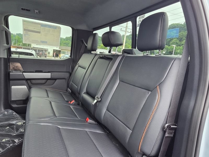 New 2026 Ford F250 Lariat w/ Black Appearance Package AWD/4WD image 25