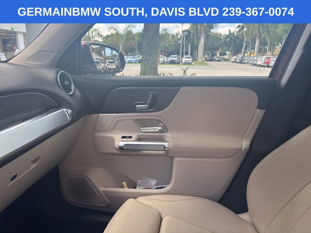 Used 2023 Mercedes-Benz GLB 250 image 21