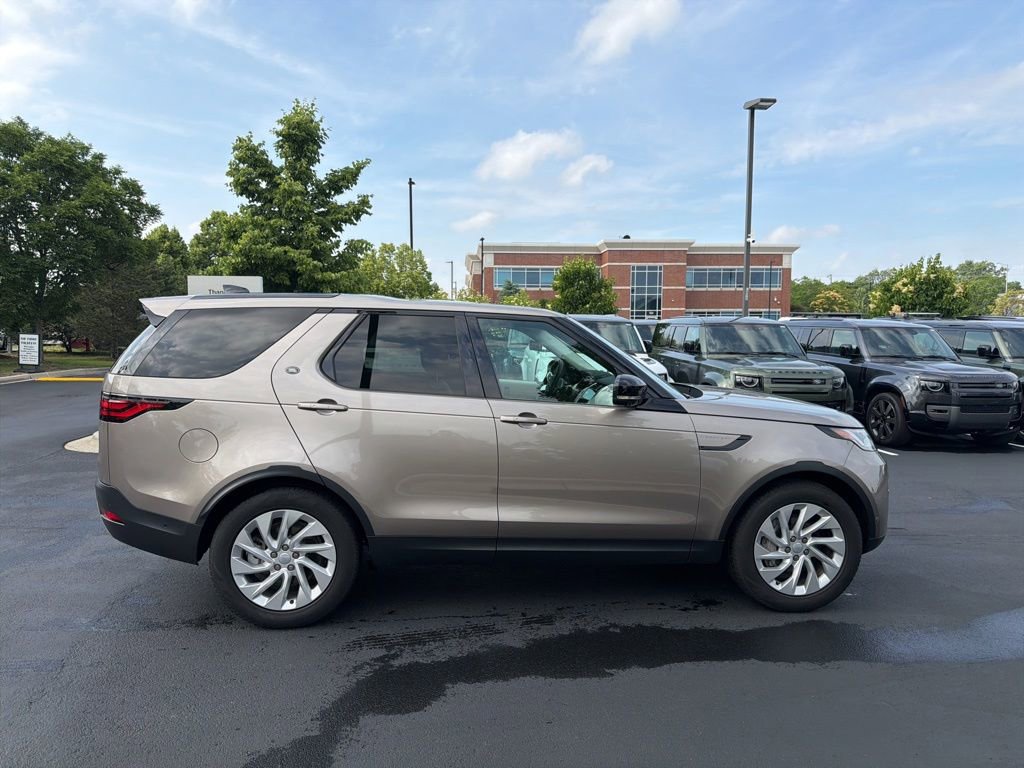 Used 2025 Land Rover Discovery S AWD/4WD image 6