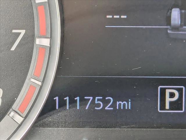 Used 2020 Nissan Titan SL image 11