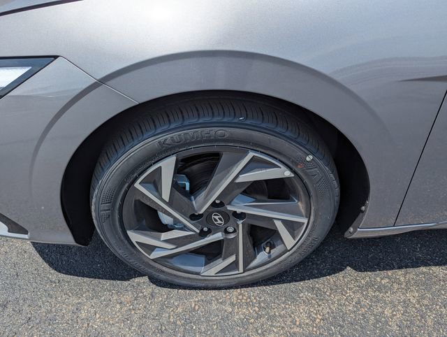 Used 2024 Hyundai Elantra SEL w/ Convenience Package FWD image 48