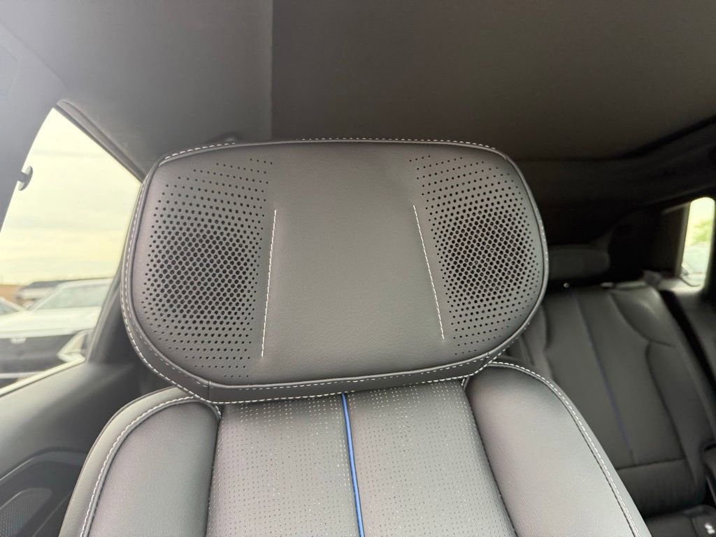 Certified 2025 Cadillac Lyriq Luxury w/ LPO, Floor Liner Package AWD/4WD image 33