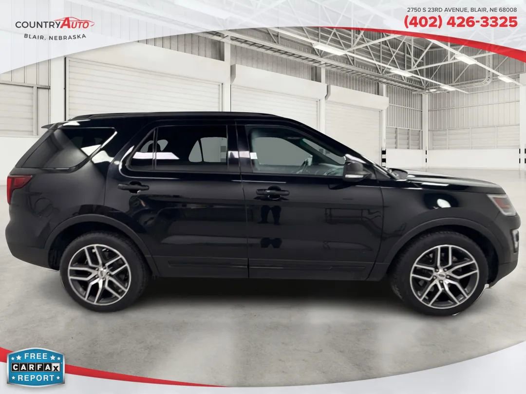 Used 2017 Ford Explorer Sport w/ Equipment Group 401A image 6