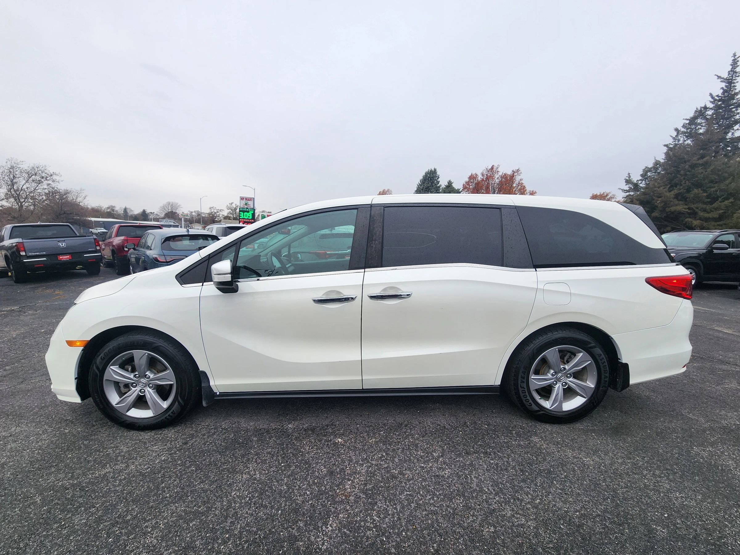 Used 2018 Honda Odyssey EX-L image 4