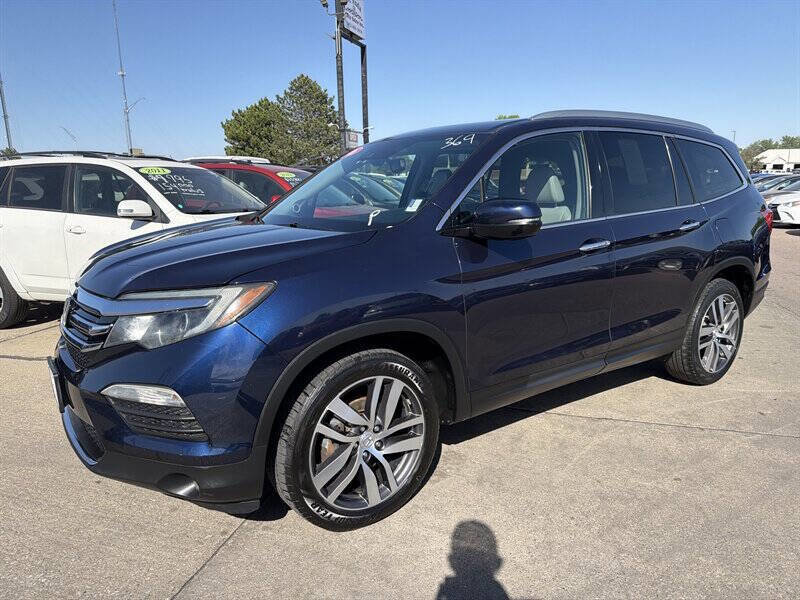 Used 2016 Honda Pilot Elite image 2
