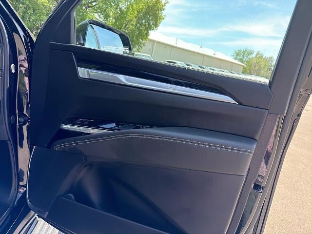 Used 2026 Cadillac Escalade Sport w/ Touring Package AWD/4WD image 16