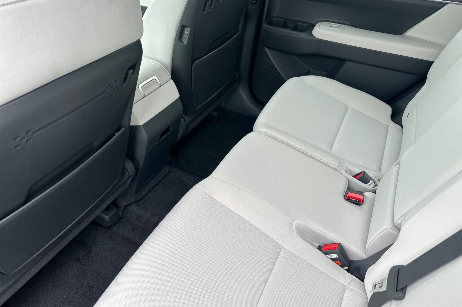 New 2025 Hyundai Santa Fe SE image 9