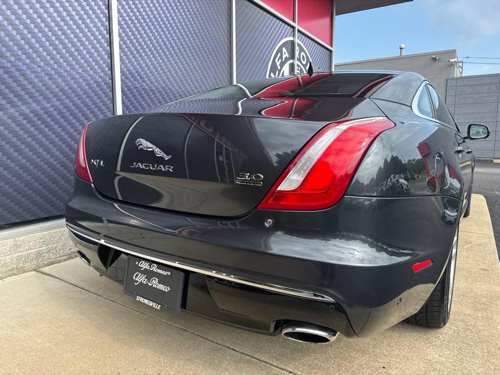 Used 2017 Jaguar XJ L Portfolio AWD/4WD image 7
