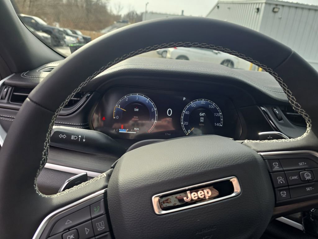 New 2026 Jeep Grand Cherokee Altitude image 13