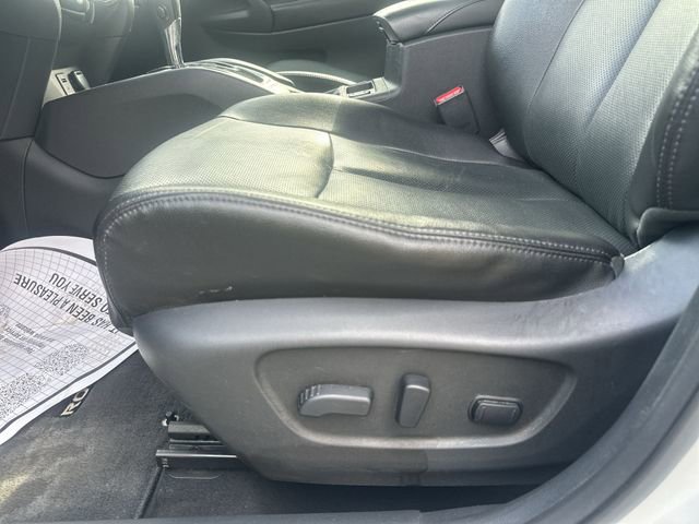 Used 2015 Nissan Rogue SL w/ SL Premium Package AWD/4WD image 17