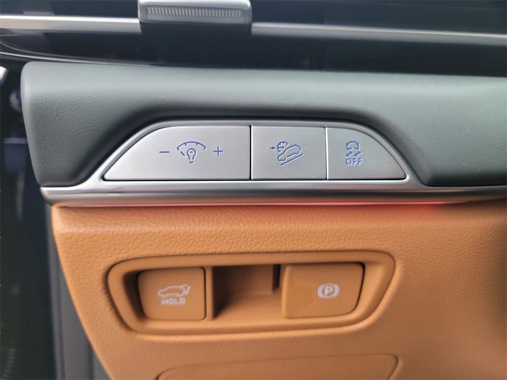 Used 2026 Genesis GV80 2.5T Prestige image 18