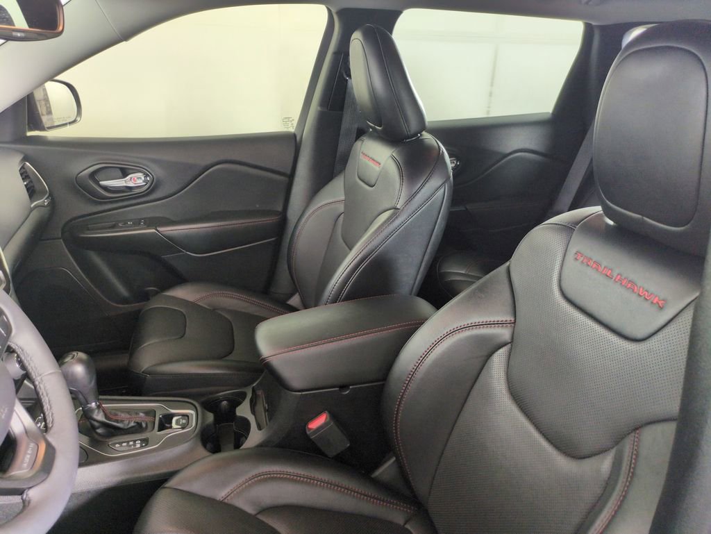 Used 2022 Jeep Cherokee Trailhawk w/ Premium Leather Package image 9
